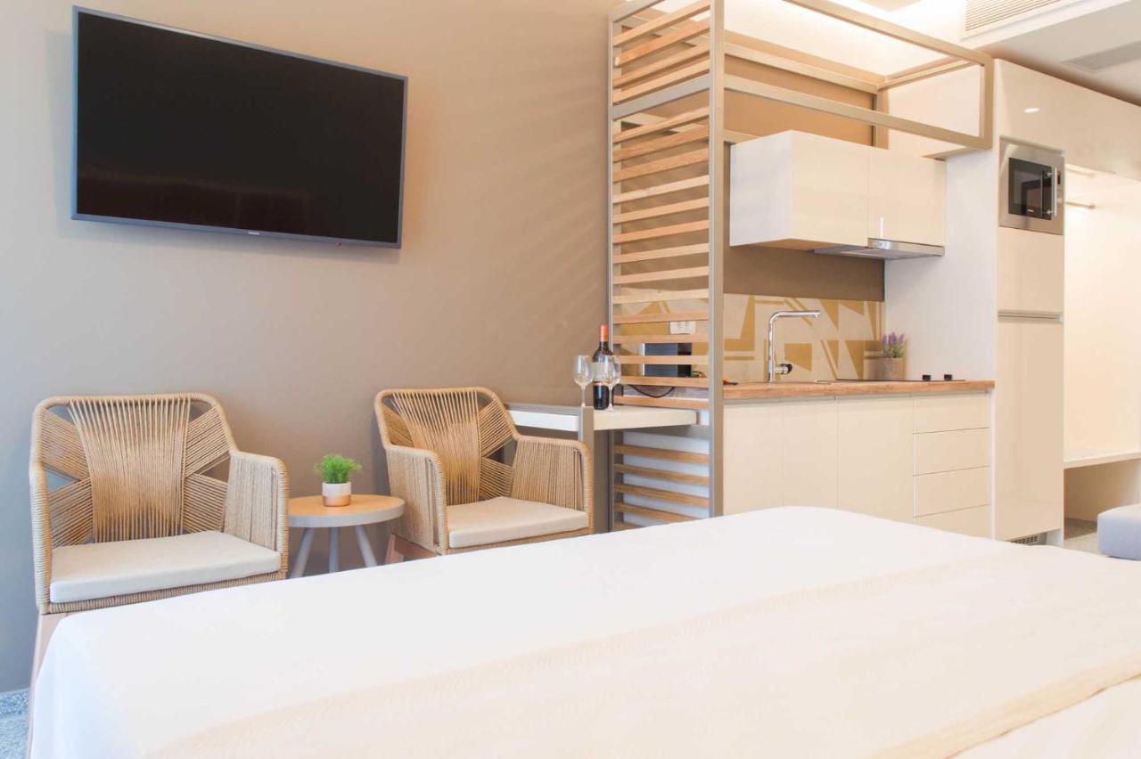 Eco Green Residences&Suites Toroni Exterior foto